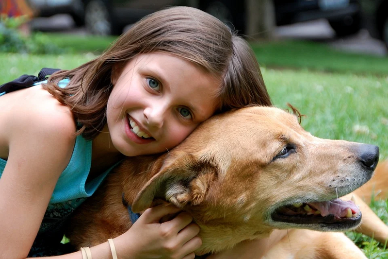 5 Benefits of Dogs and Kids Growing Up Together